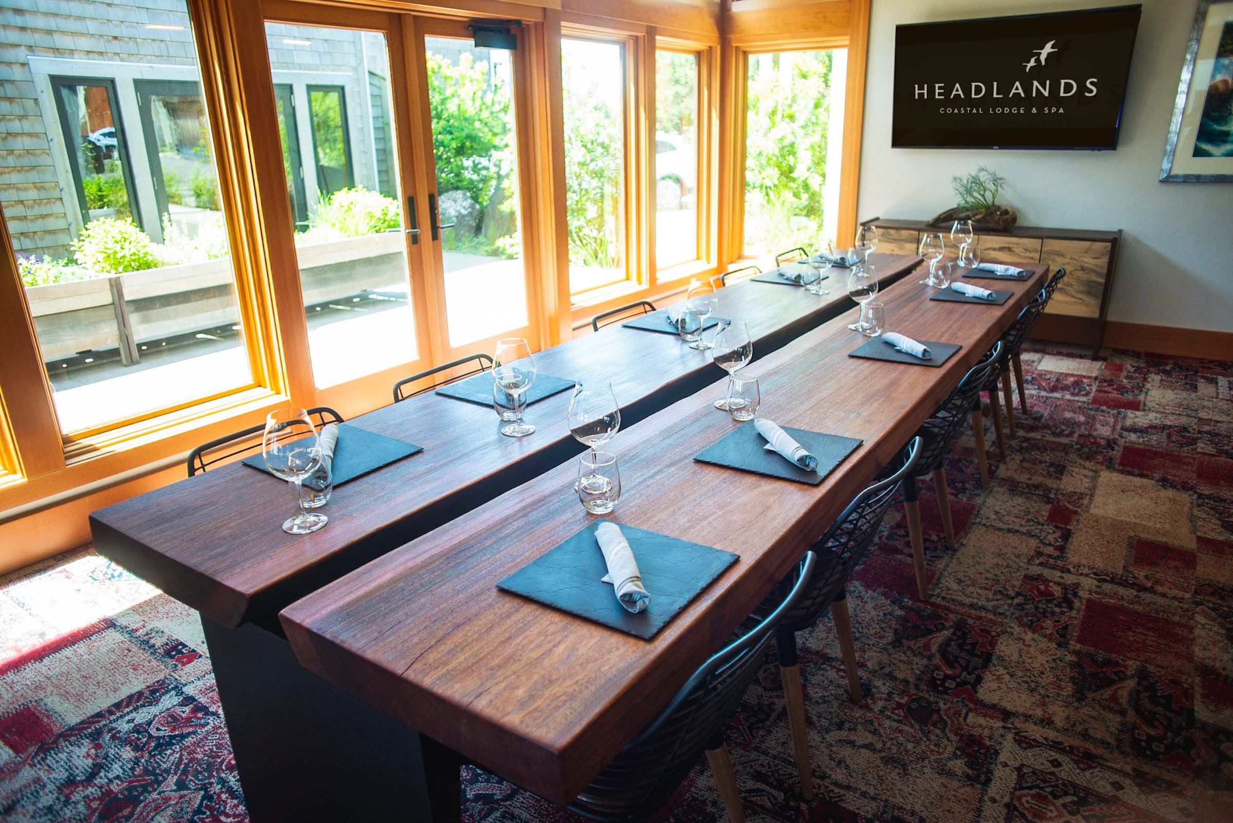 The Headlands Coastal Lodge & Spa, Pacific City meeting room with 10 seats