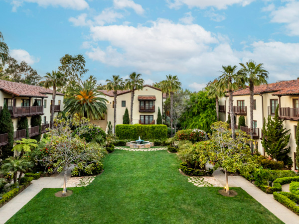 Estancia La Jolla Pool.