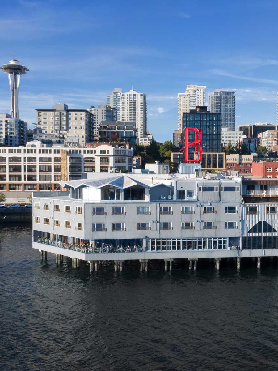 edgewater hotel