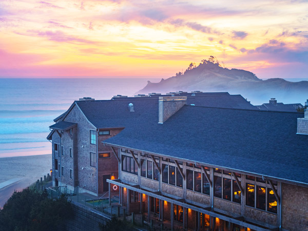 Headlands Coastal Lodge Exterior