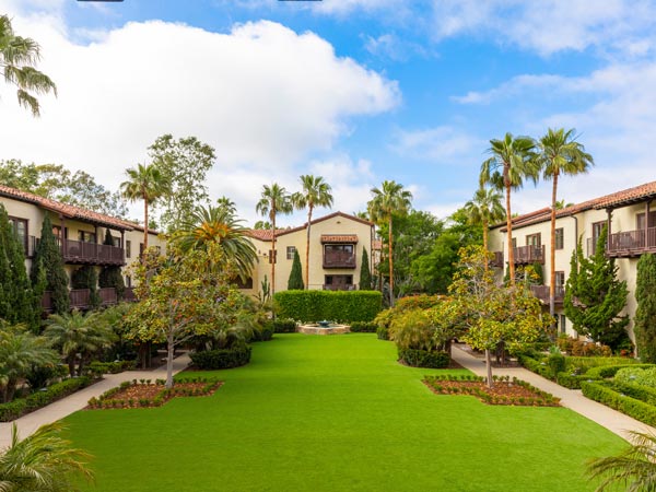 Estancia Courtyard.