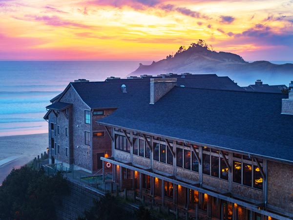 Headlands Lodge In Oregon